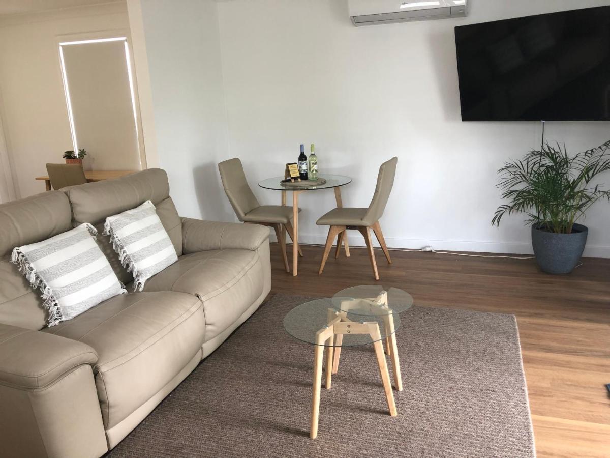 Lakeside Bed & Breakfast 4*